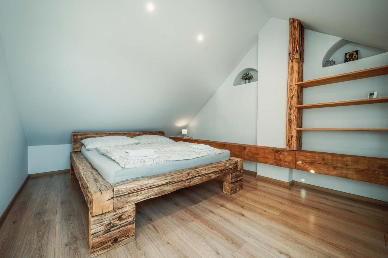 Cakyho Kuria - Mezonetovy Apartman S Krbom A Saunami Smižany Extérieur photo